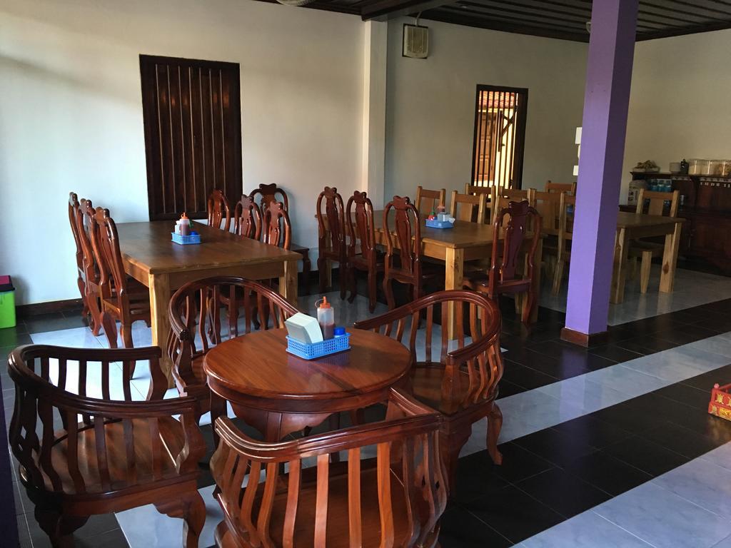 Central Backpacker Hostel หลวงพระบาง ภายนอก รูปภาพ
